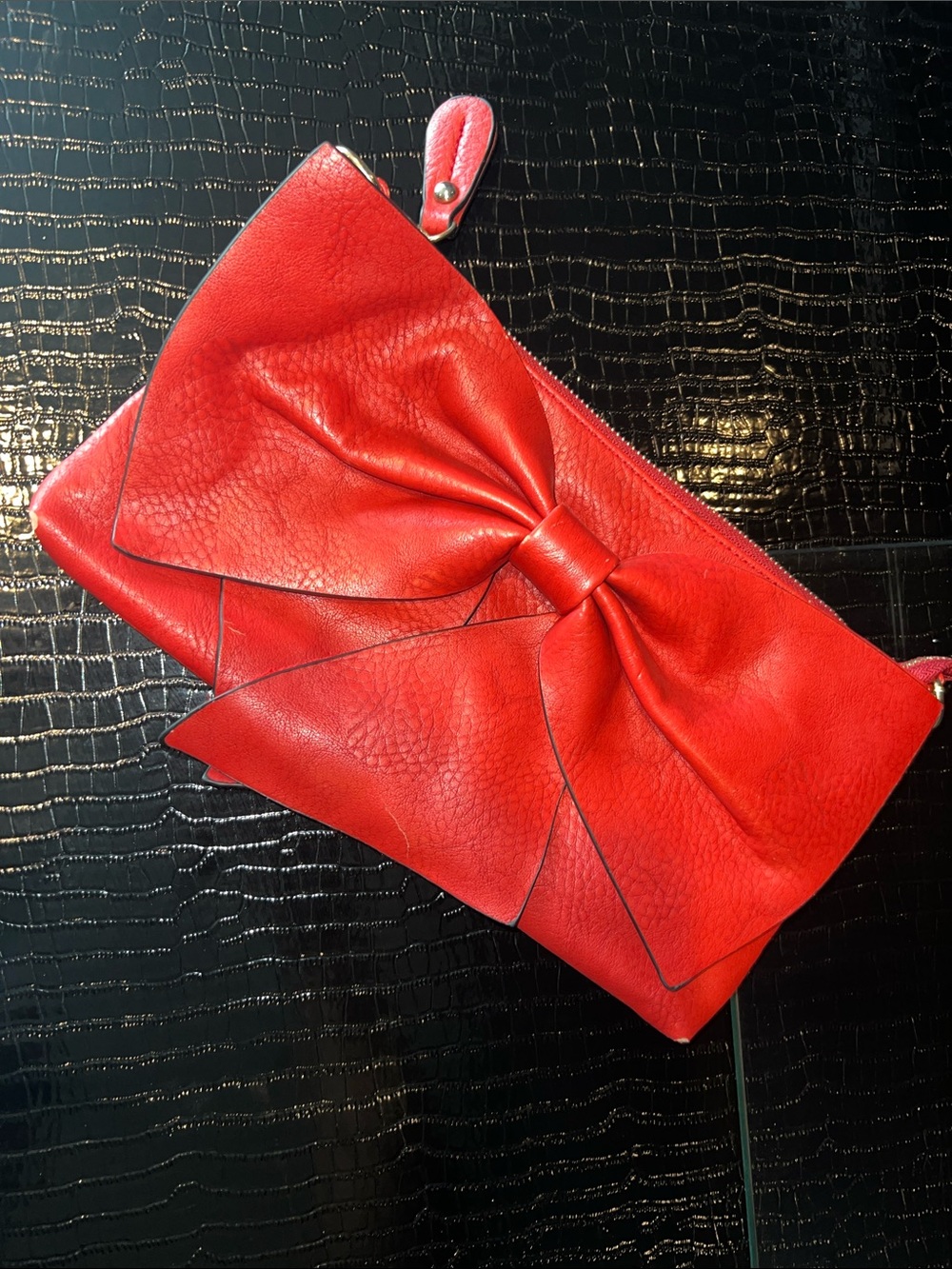 Stunning JustFab Crimson Bow Oversized Statement Clutch 🎀